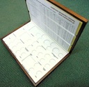 216. Kaseta Numizmato DE LUXE AG 2011 + 5 zł 2011 na monety srebrne i 5 zł