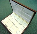 233. Kaseta Numizmato DE LUXE AG 2005 - na monety srebrne