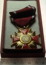 ZŁOTY Krzyż Zasługi PRL Medal Odznaczenie PUDEŁKO