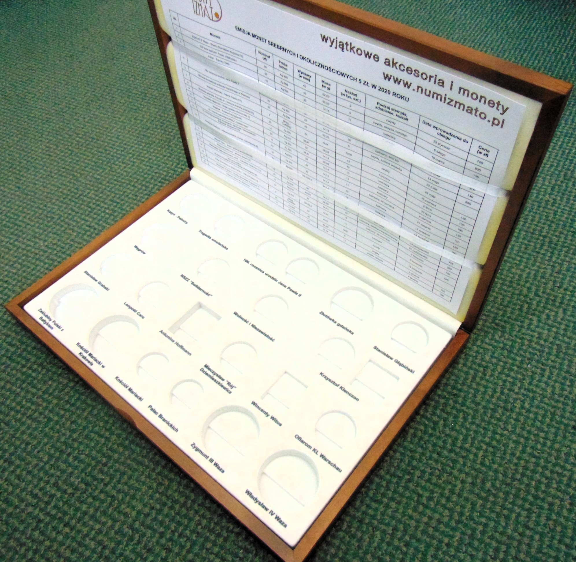 Zdjęcie 17708458668_0